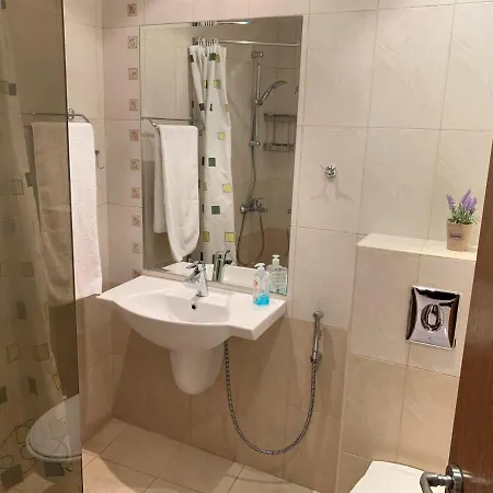 Apartment Top Centre Two Bedroom Warna